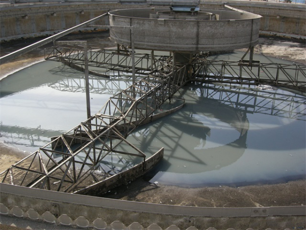 核醫(yī)學(xué)衰變池設(shè)計(jì)參數(shù)