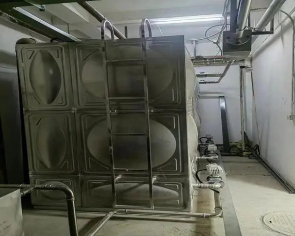 三級放射性衰變池